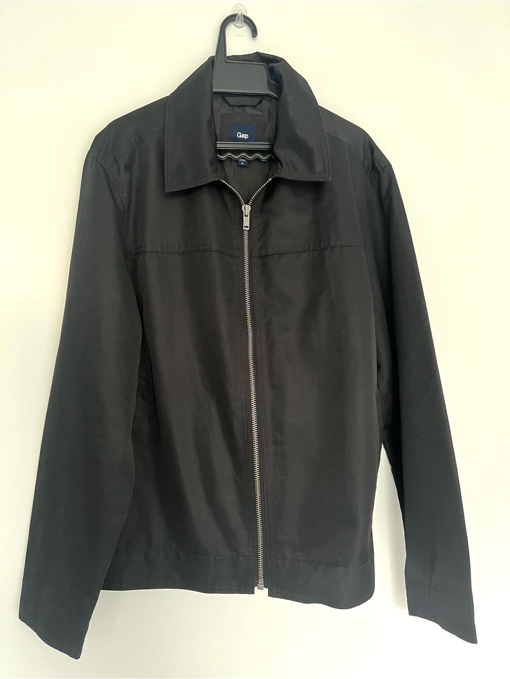 Gap men’s black full zip nylon jacket medium